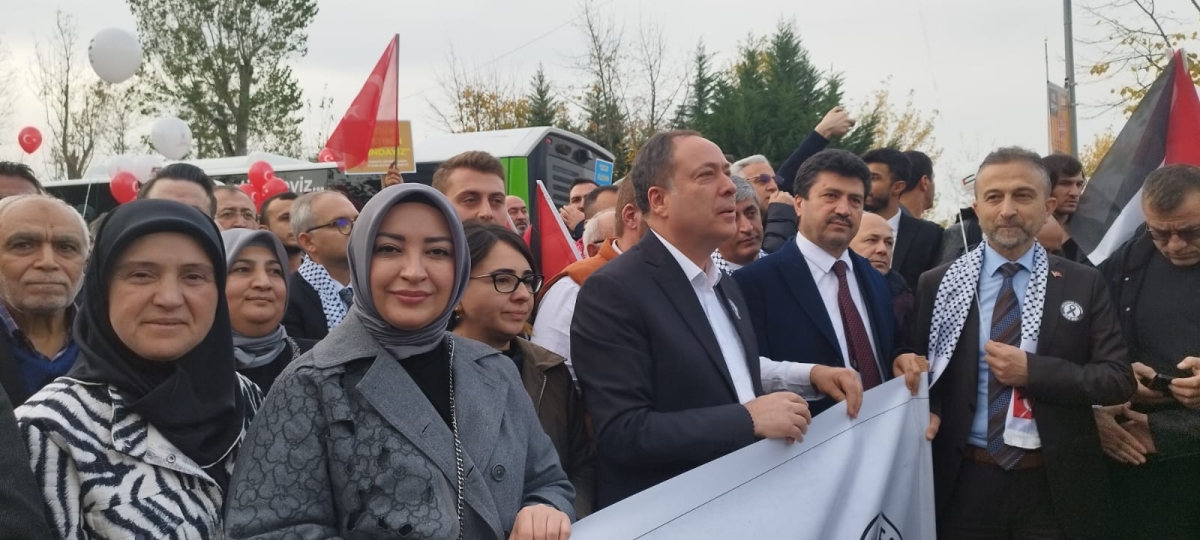 Sakarya'dan 'Filistin'e Özgürlük' yürüyüşüne Büyük Destek ( İŞTE O ANLARA AİT FOTOĞRAFLAR )