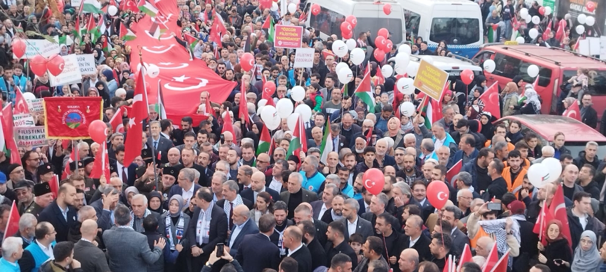 Sakarya'dan 'Filistin'e Özgürlük' yürüyüşüne Büyük Destek ( İŞTE O ANLARA AİT FOTOĞRAFLAR )