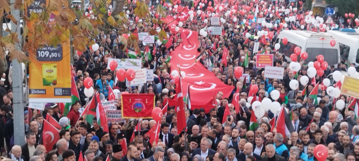 Sakarya'dan 'Filistin'e Özgürlük' yürüyüşüne Büyük Destek ( İŞTE O ANLARA AİT FOTOĞRAFLAR )