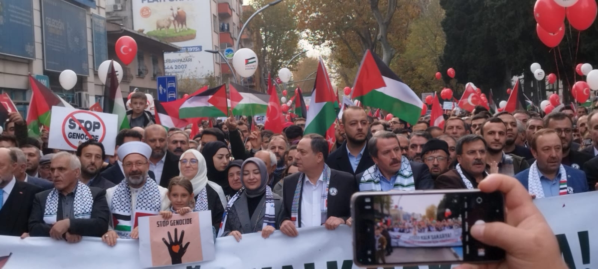 Sakarya'dan 'Filistin'e Özgürlük' yürüyüşüne Büyük Destek ( İŞTE O ANLARA AİT FOTOĞRAFLAR )