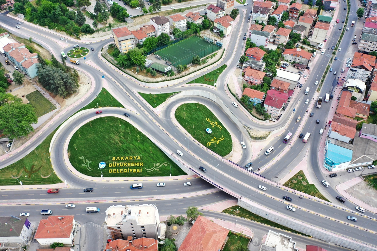 Başkan Ekrem Yüce; Sakarya'da memlekete hizmetle geçen 4 buçuk yıl: “Tarihi rekorlar kırdık” ( İŞTE O UNUTULMAZ ANILARIN FOTOĞRAFLARI )