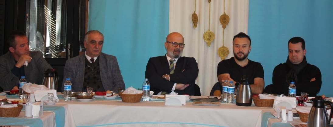 Arifiye Belediye Başkan Aday Adayı Remzi Adıyaman'dan Basın Mensupları ile Kahvaltıda bir araya geldi. İŞTE O ANLAR