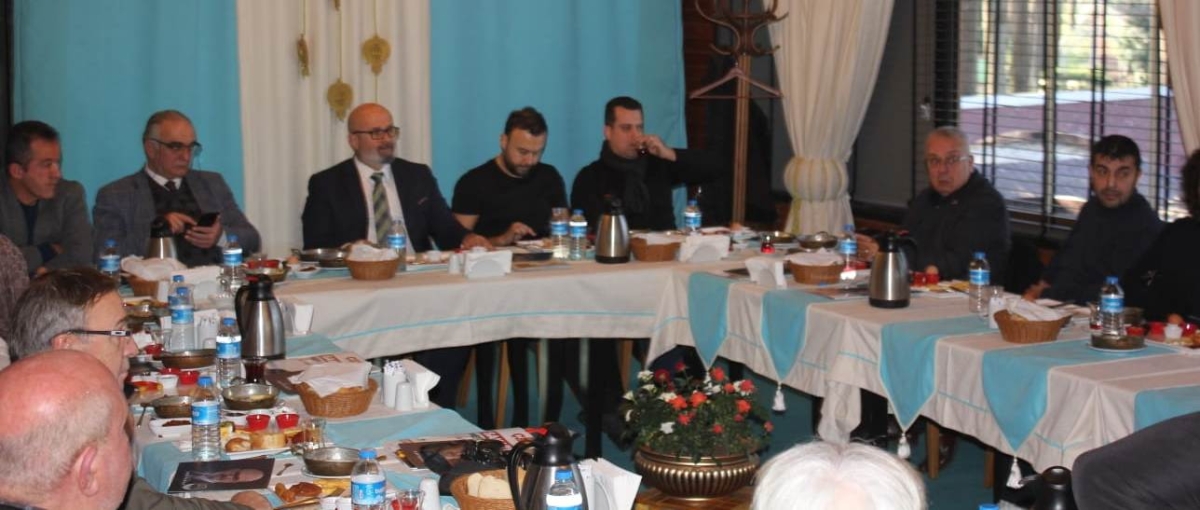 Arifiye Belediye Başkan Aday Adayı Remzi Adıyaman'dan Basın Mensupları ile Kahvaltıda bir araya geldi. İŞTE O ANLAR