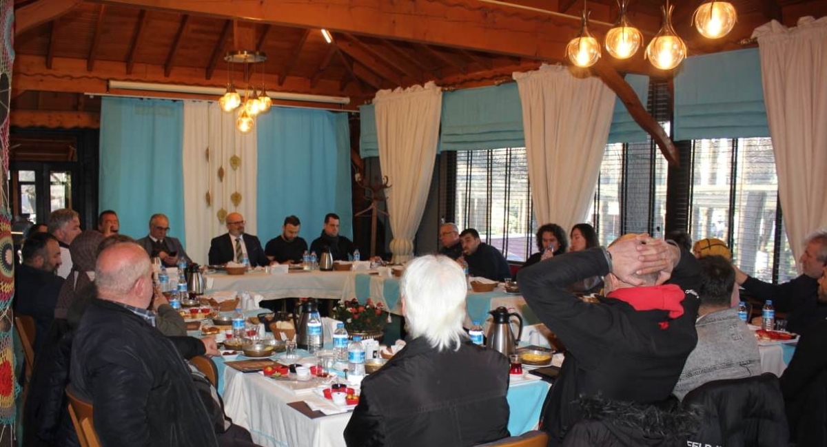 Arifiye Belediye Başkan Aday Adayı Remzi Adıyaman'dan Basın Mensupları ile Kahvaltıda bir araya geldi. İŞTE O ANLAR