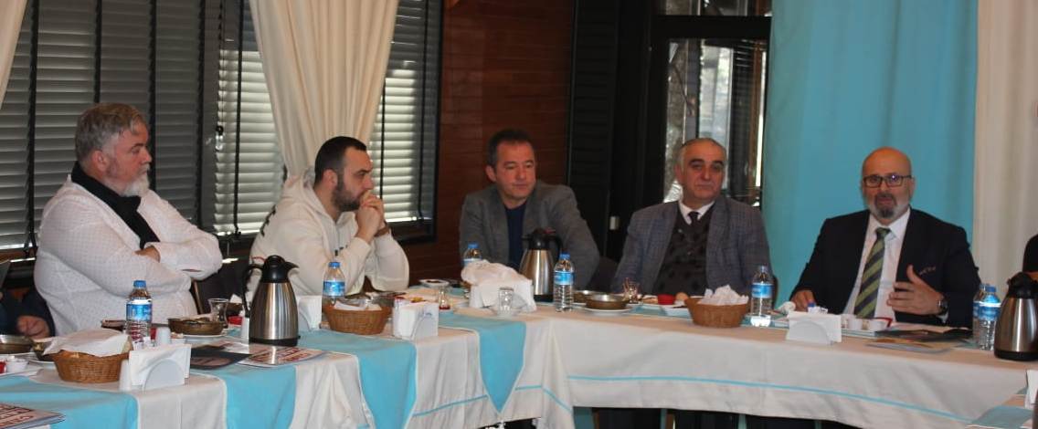 Arifiye Belediye Başkan Aday Adayı Remzi Adıyaman'dan Basın Mensupları ile Kahvaltıda bir araya geldi. İŞTE O ANLAR
