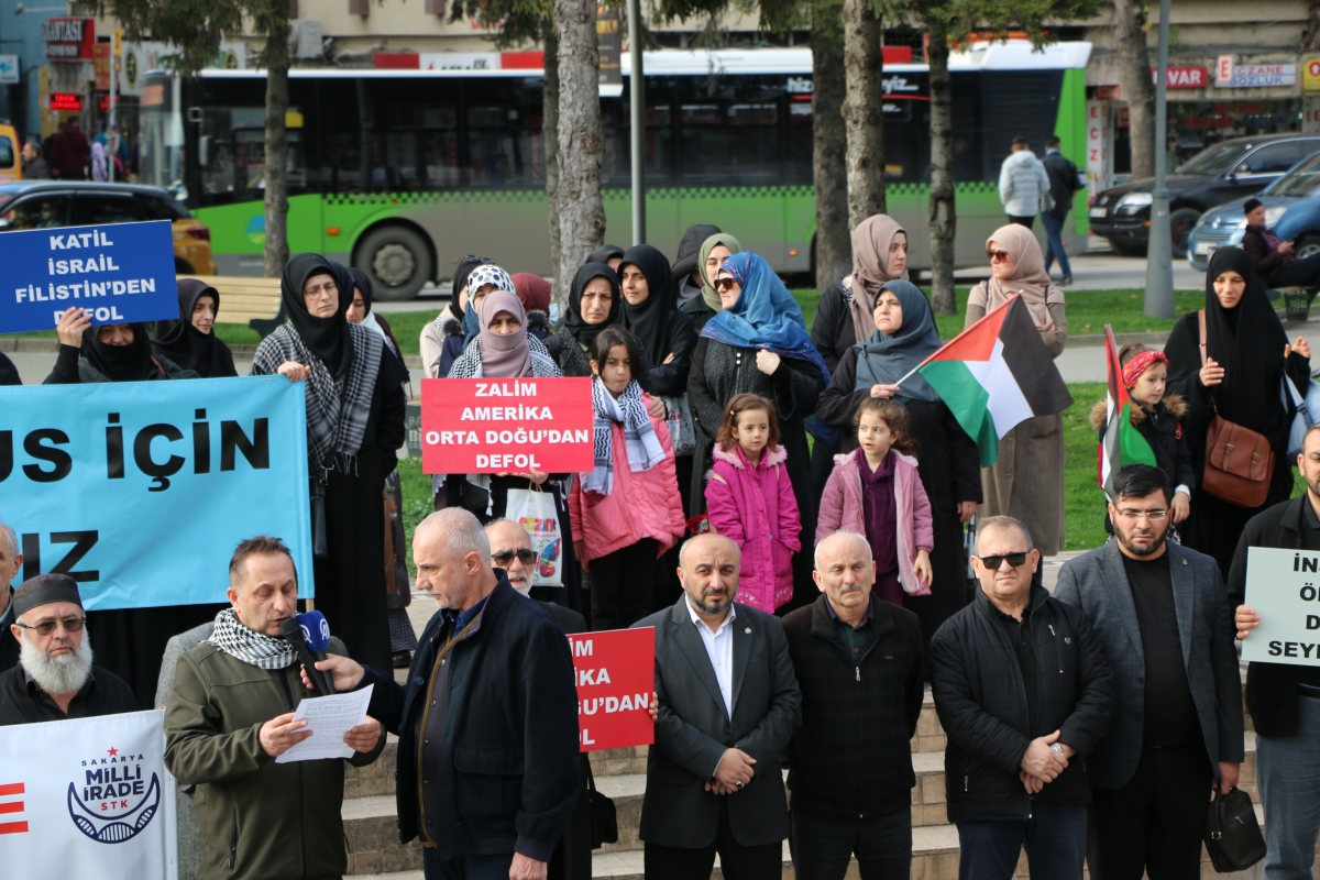 Milli İrade Sakarya Meydanlarında FİLİSTİN'e destek vermeye devam ediyor..
