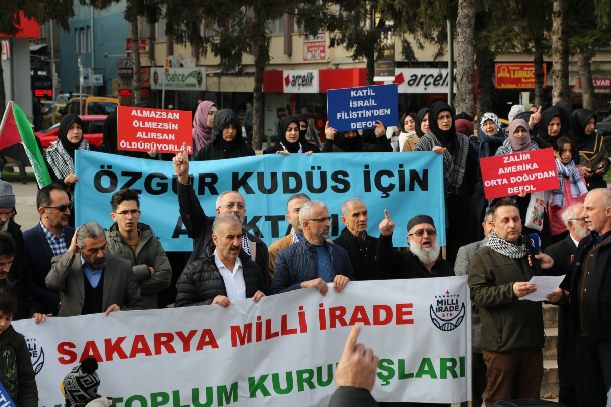 Milli İrade Sakarya Meydanlarında FİLİSTİN'e destek vermeye devam ediyor..