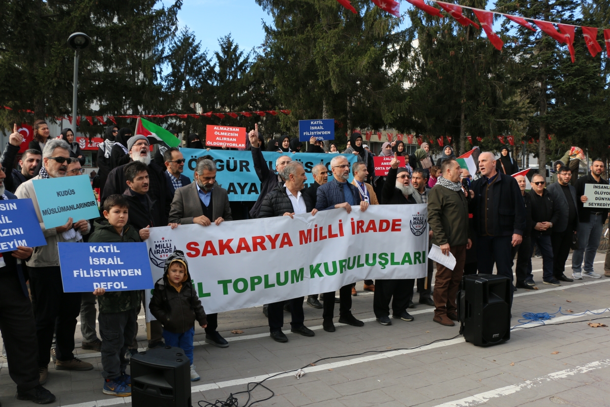 Milli İrade Sakarya Meydanlarında FİLİSTİN'e destek vermeye devam ediyor..