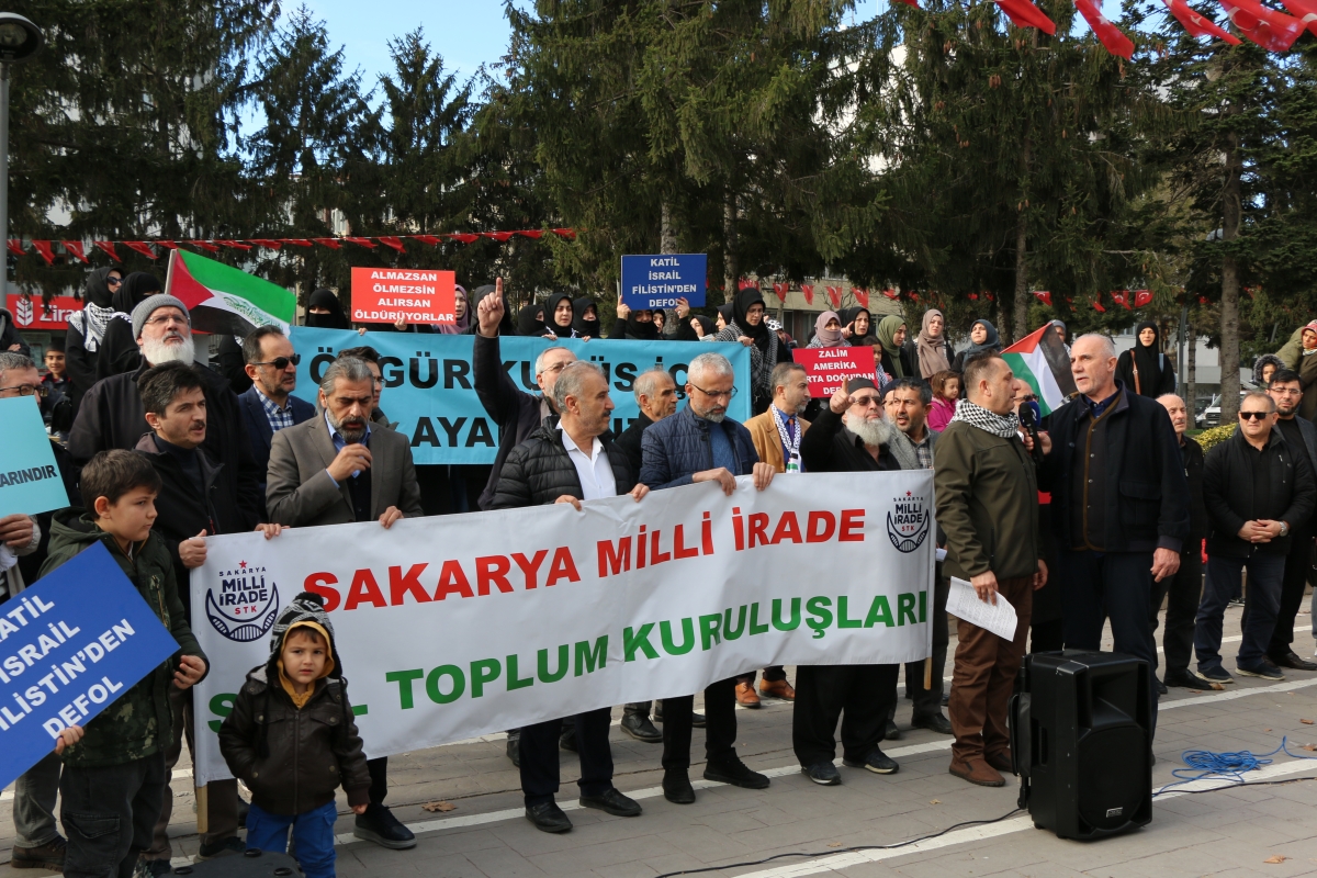 Milli İrade Sakarya Meydanlarında FİLİSTİN'e destek vermeye devam ediyor..