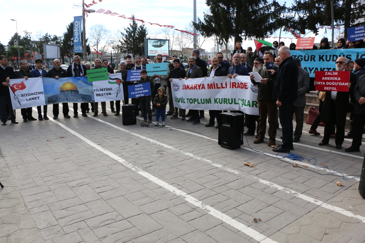 Milli İrade Sakarya Meydanlarında FİLİSTİN'e destek vermeye devam ediyor..