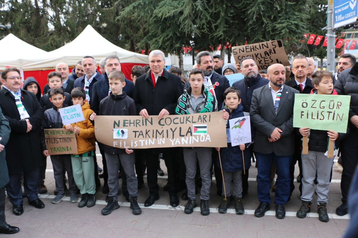 Sakarya'da Filistin’e destek için ’Hayır Çarşısı’ açıldı ( GÜNÜN ÖNE ÇIKAN FOTOĞRAFLARI )