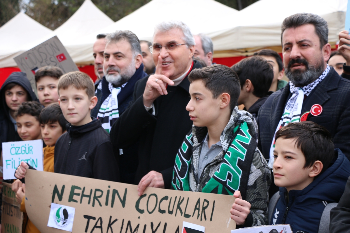 Sakarya'da Filistin’e destek için ’Hayır Çarşısı’ açıldı ( GÜNÜN ÖNE ÇIKAN FOTOĞRAFLARI )