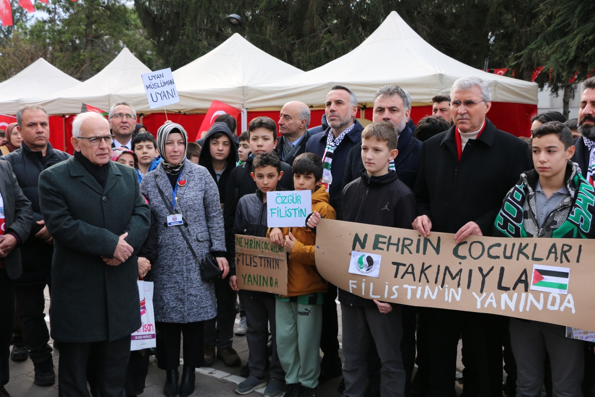 Sakarya'da Filistin’e destek için ’Hayır Çarşısı’ açıldı ( GÜNÜN ÖNE ÇIKAN FOTOĞRAFLARI )