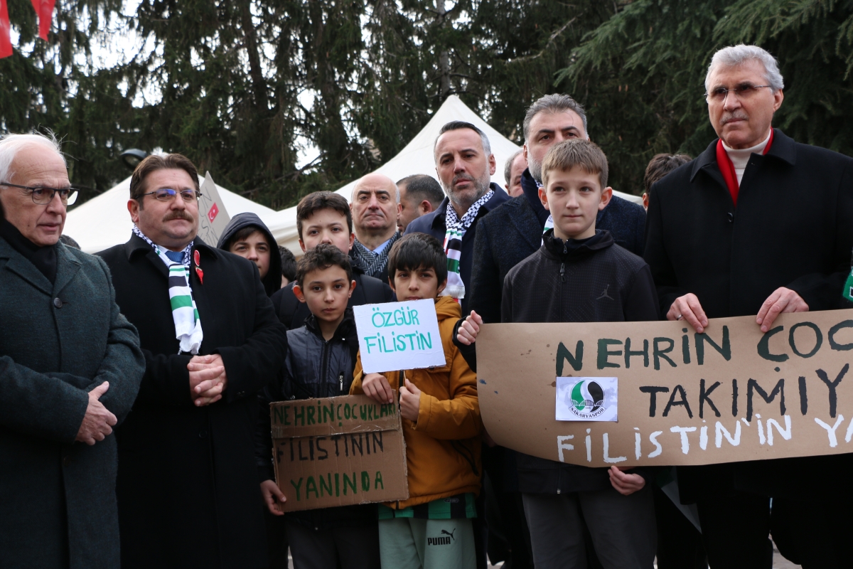 Sakarya'da Filistin’e destek için ’Hayır Çarşısı’ açıldı ( GÜNÜN ÖNE ÇIKAN FOTOĞRAFLARI )