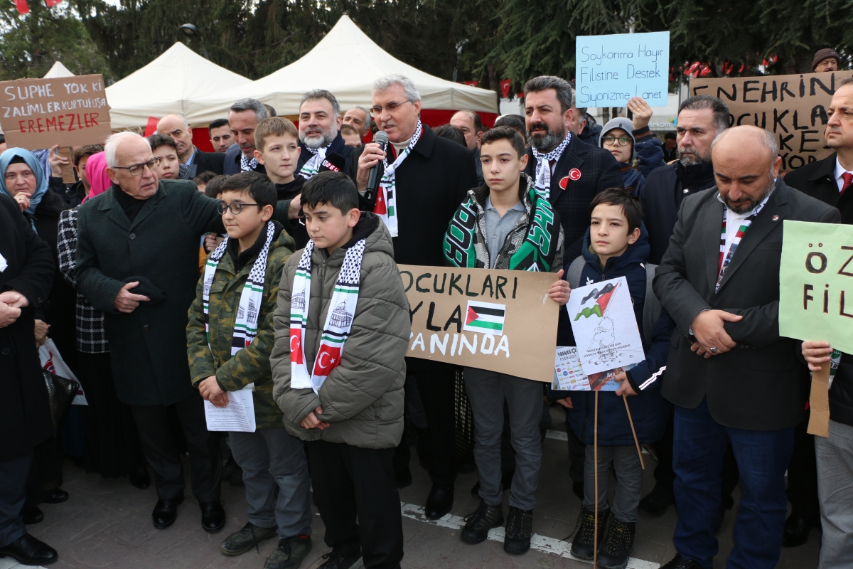 Sakarya'da Filistin’e destek için ’Hayır Çarşısı’ açıldı ( GÜNÜN ÖNE ÇIKAN FOTOĞRAFLARI )