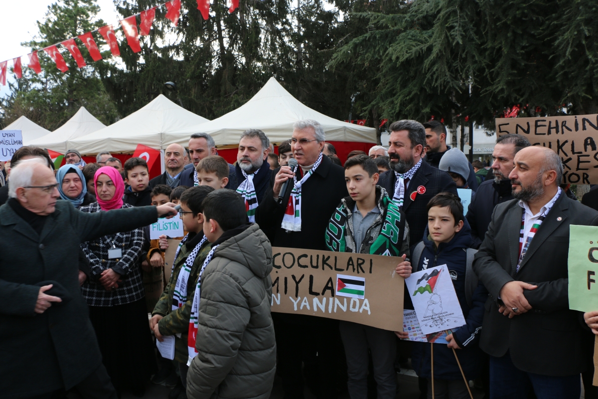Sakarya'da Filistin’e destek için ’Hayır Çarşısı’ açıldı ( GÜNÜN ÖNE ÇIKAN FOTOĞRAFLARI )