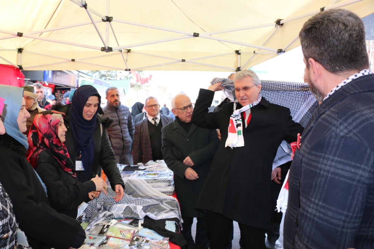 Sakarya'da Filistin’e destek için ’Hayır Çarşısı’ açıldı ( GÜNÜN ÖNE ÇIKAN FOTOĞRAFLARI )