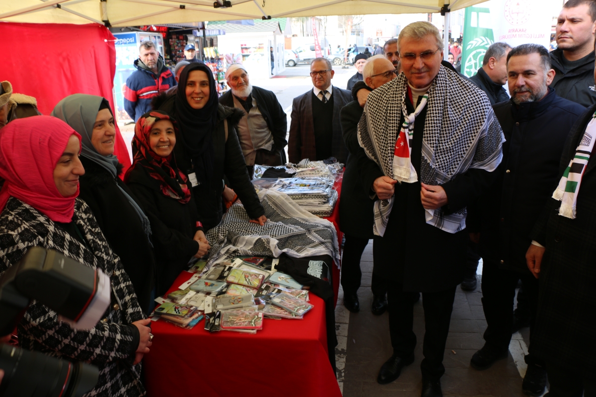 Sakarya'da Filistin’e destek için ’Hayır Çarşısı’ açıldı ( GÜNÜN ÖNE ÇIKAN FOTOĞRAFLARI )