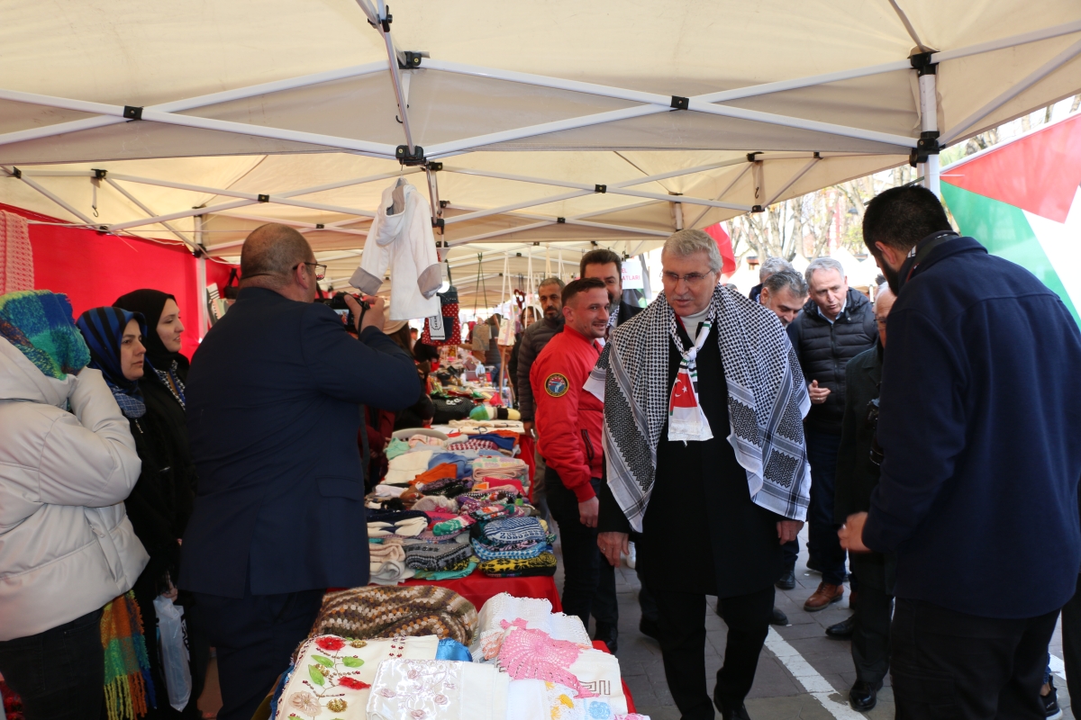 Sakarya'da Filistin’e destek için ’Hayır Çarşısı’ açıldı ( GÜNÜN ÖNE ÇIKAN FOTOĞRAFLARI )