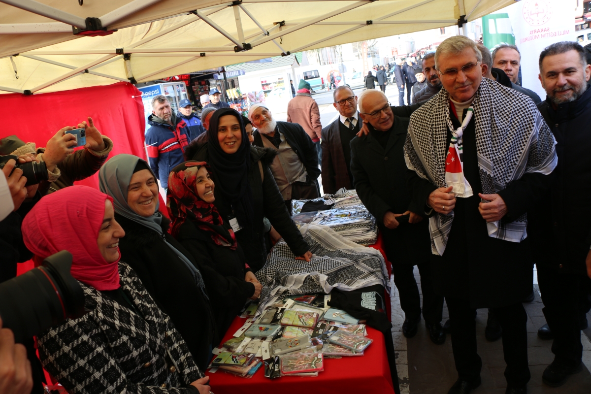Sakarya'da Filistin’e destek için ’Hayır Çarşısı’ açıldı ( GÜNÜN ÖNE ÇIKAN FOTOĞRAFLARI )