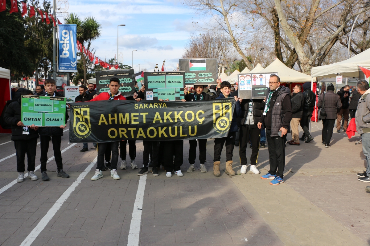 Sakarya'da Filistin’e destek için ’Hayır Çarşısı’ açıldı ( GÜNÜN ÖNE ÇIKAN FOTOĞRAFLARI )