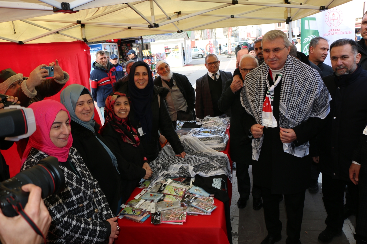 Sakarya'da Filistin’e destek için ’Hayır Çarşısı’ açıldı ( GÜNÜN ÖNE ÇIKAN FOTOĞRAFLARI )