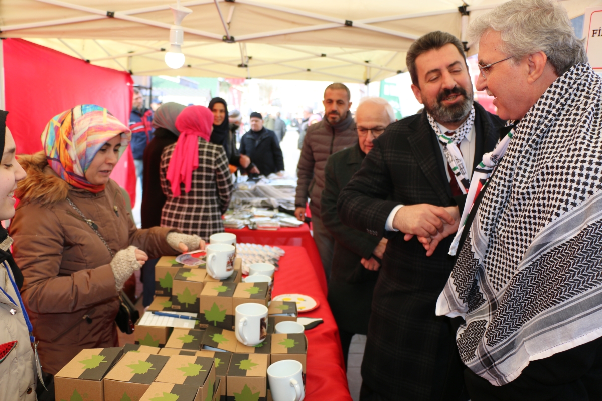 Sakarya'da Filistin’e destek için ’Hayır Çarşısı’ açıldı ( GÜNÜN ÖNE ÇIKAN FOTOĞRAFLARI )