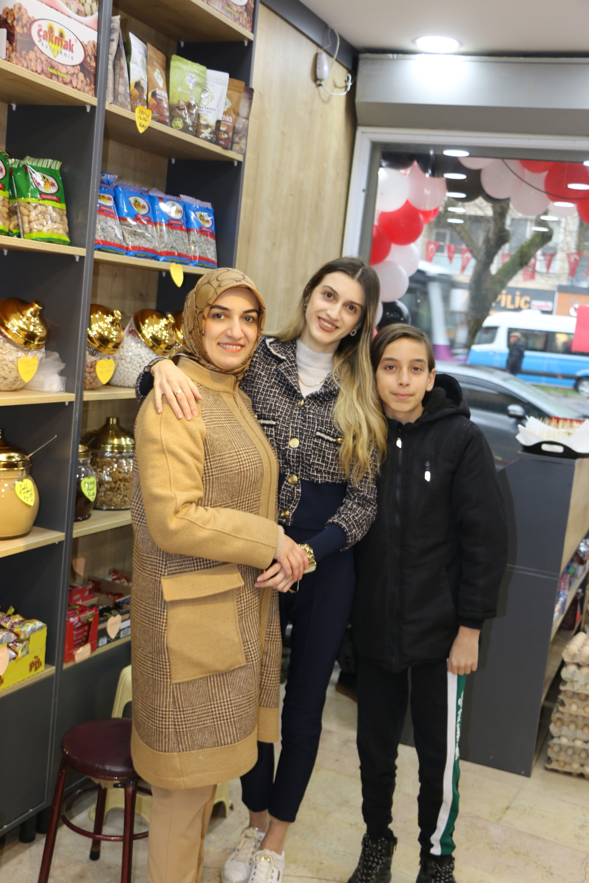 Doğadan Şarküteri Kahvaltı & Et ve Süt Ürünleri 2'nci Şubesini Açtı (Merve Vatan & Nebahat Tuna) GÜNÜN ÖZEL KARELERİ