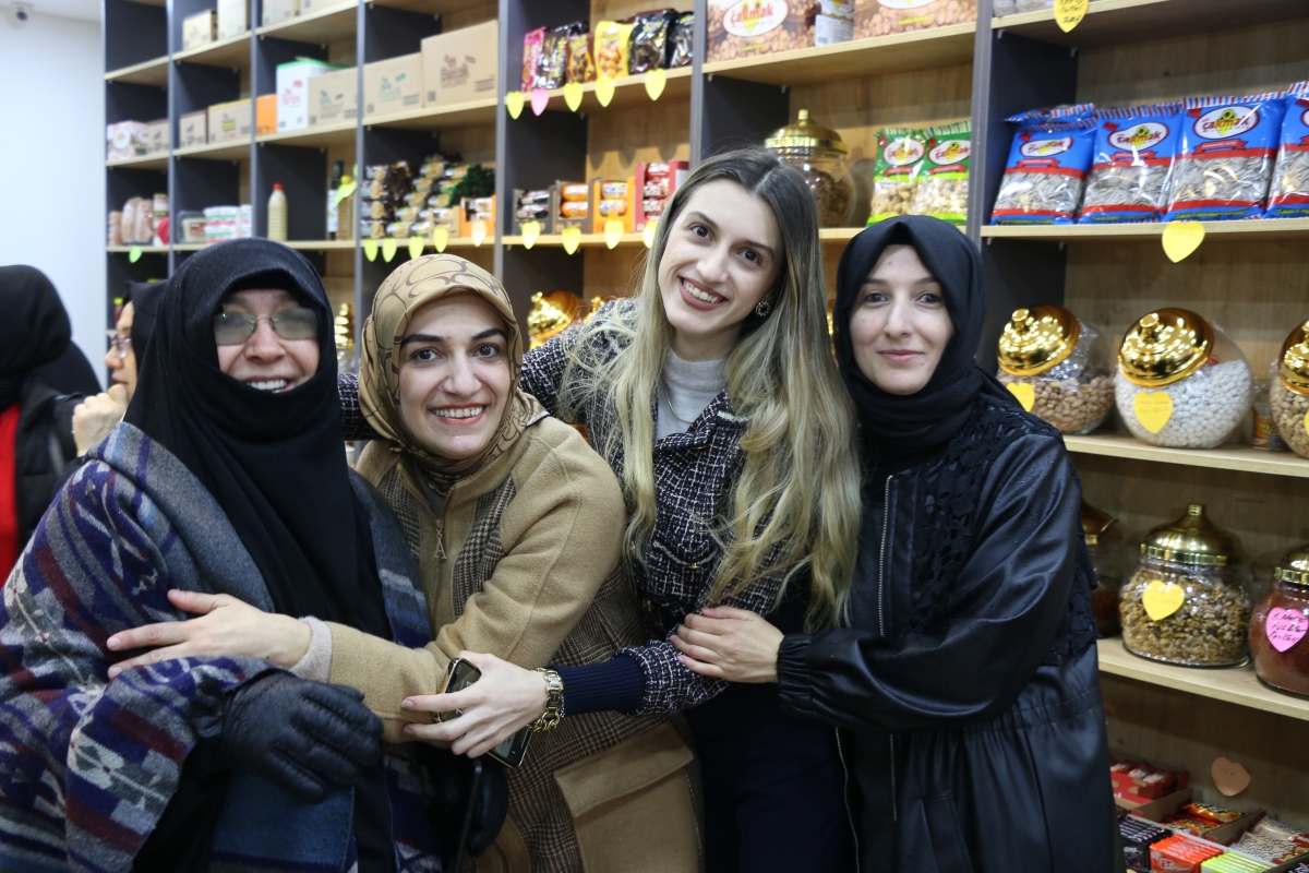 Doğadan Şarküteri Kahvaltı & Et ve Süt Ürünleri 2'nci Şubesini Açtı (Merve Vatan & Nebahat Tuna) GÜNÜN ÖZEL KARELERİ