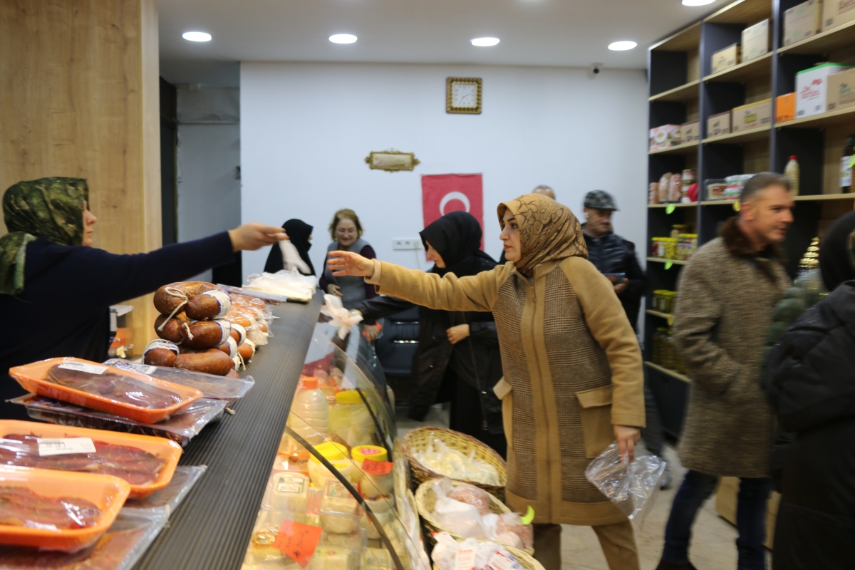 Doğadan Şarküteri Kahvaltı & Et ve Süt Ürünleri 2'nci Şubesini Açtı (Merve Vatan & Nebahat Tuna) GÜNÜN ÖZEL KARELERİ