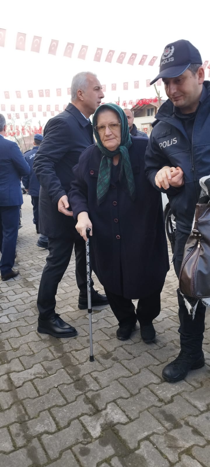 Şehit Gaffar Okkan'ın 23'inci ölüm yıl dönümünde Mezarı Başında Dualarla Anıldı ( İŞTE O ANLARA AİT KARELER )