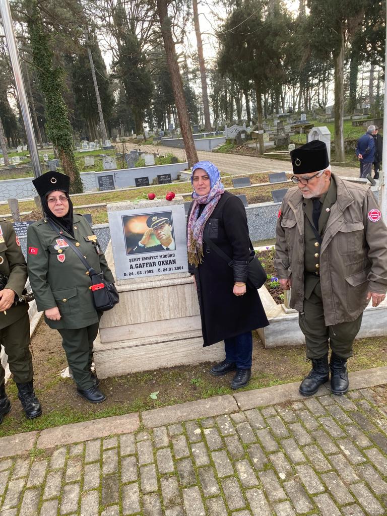 Şehit Gaffar Okkan'ın 23'inci ölüm yıl dönümünde Mezarı Başında Dualarla Anıldı ( İŞTE O ANLARA AİT KARELER )