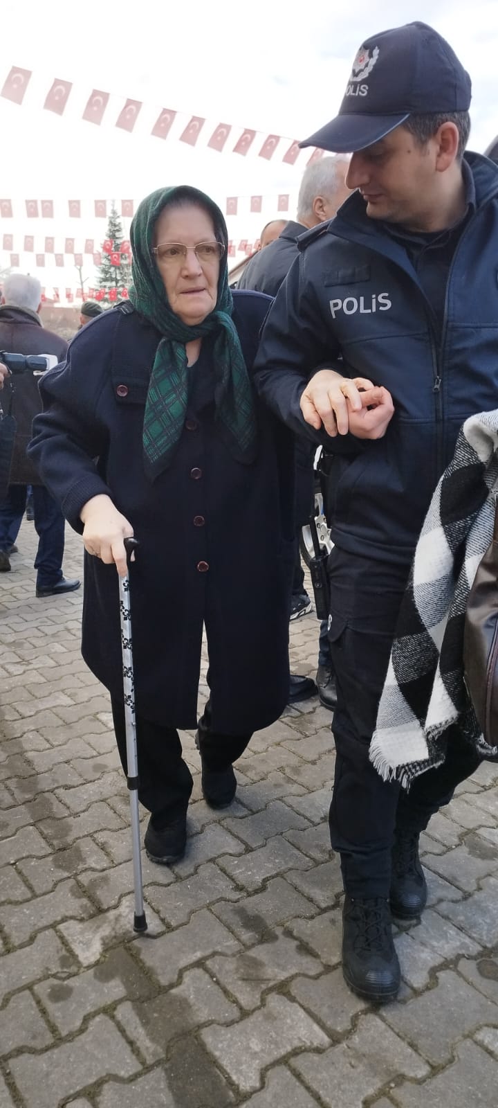 Şehit Gaffar Okkan'ın 23'inci ölüm yıl dönümünde Mezarı Başında Dualarla Anıldı ( İŞTE O ANLARA AİT KARELER )