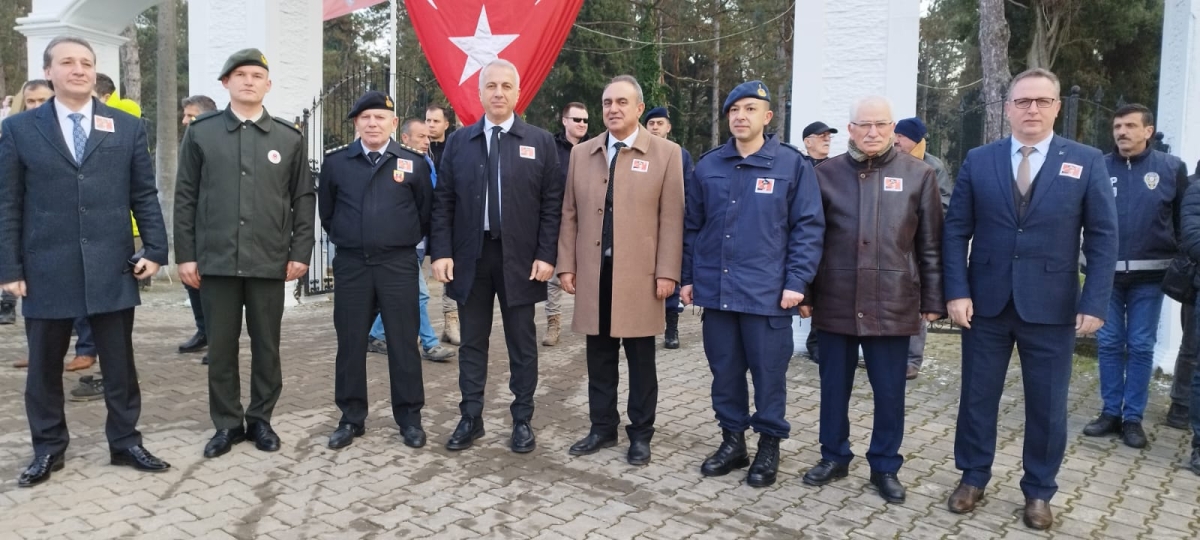 Şehit Gaffar Okkan'ın 23'inci ölüm yıl dönümünde Mezarı Başında Dualarla Anıldı ( İŞTE O ANLARA AİT KARELER )