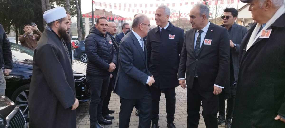 Şehit Gaffar Okkan'ın 23'inci ölüm yıl dönümünde Mezarı Başında Dualarla Anıldı ( İŞTE O ANLARA AİT KARELER )