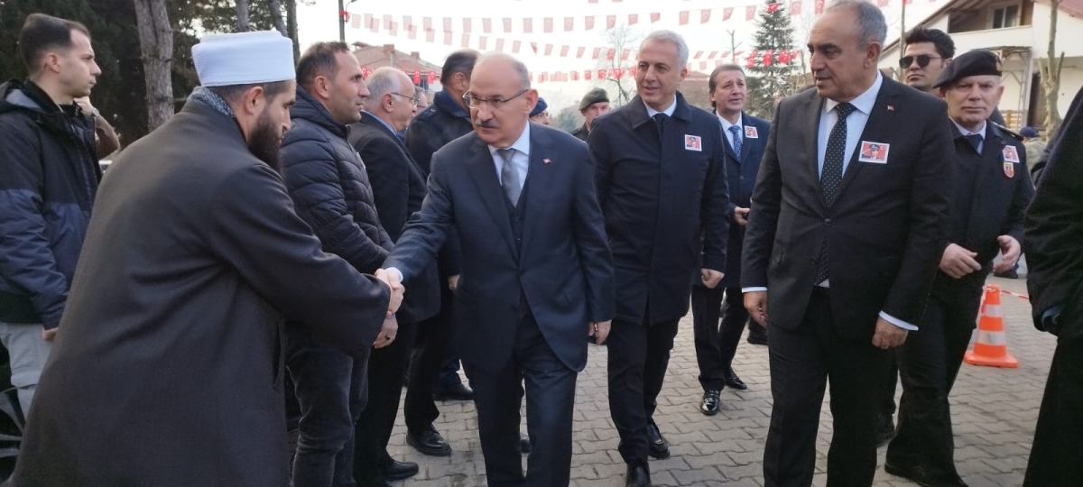 Şehit Gaffar Okkan'ın 23'inci ölüm yıl dönümünde Mezarı Başında Dualarla Anıldı ( İŞTE O ANLARA AİT KARELER )