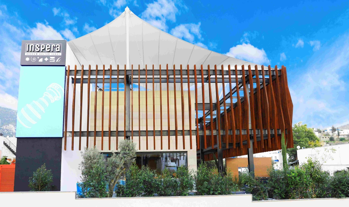 Bodrum’un en büyük kültür ve sanat merkezi ‘Inspera Bodrum’ “Bir zamanlar denizin olduğu yer” sergisi ile kapılarını açtı