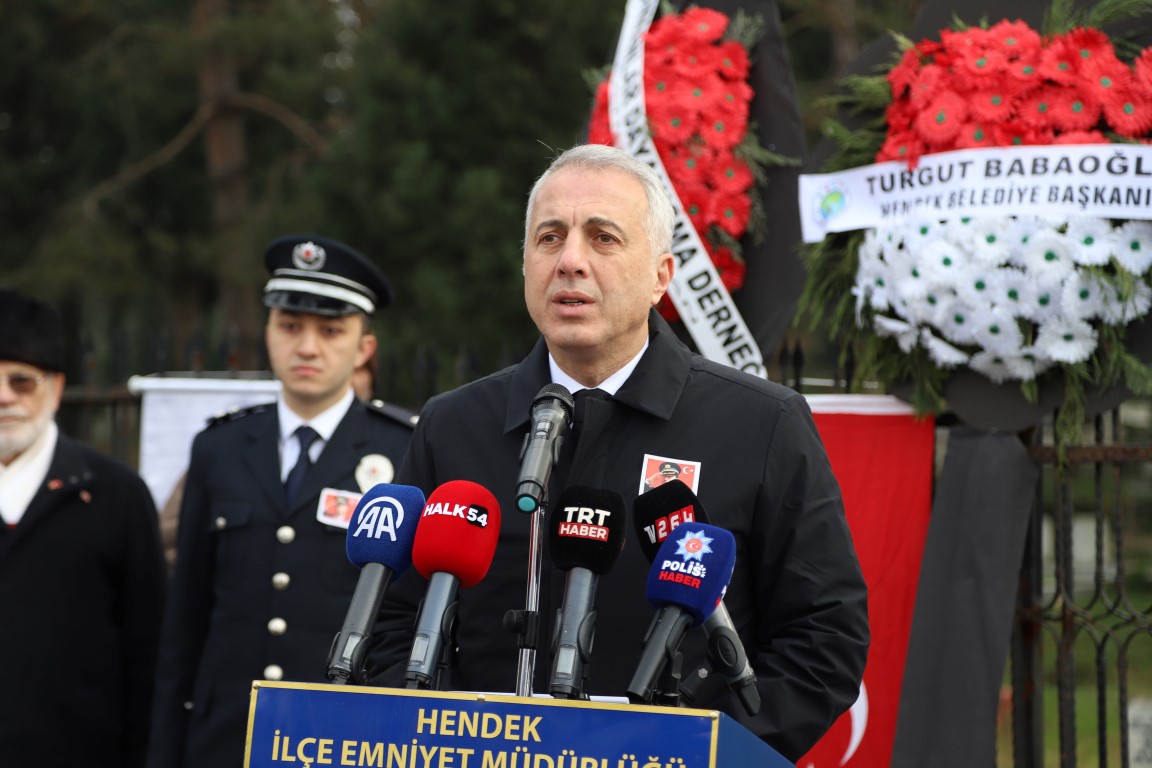 Şehit Gaffar Okkan'ın 23'inci ölüm yıl dönümünde Mezarı Başında Dualarla Anıldı ( İŞTE O ANLARA AİT KARELER )