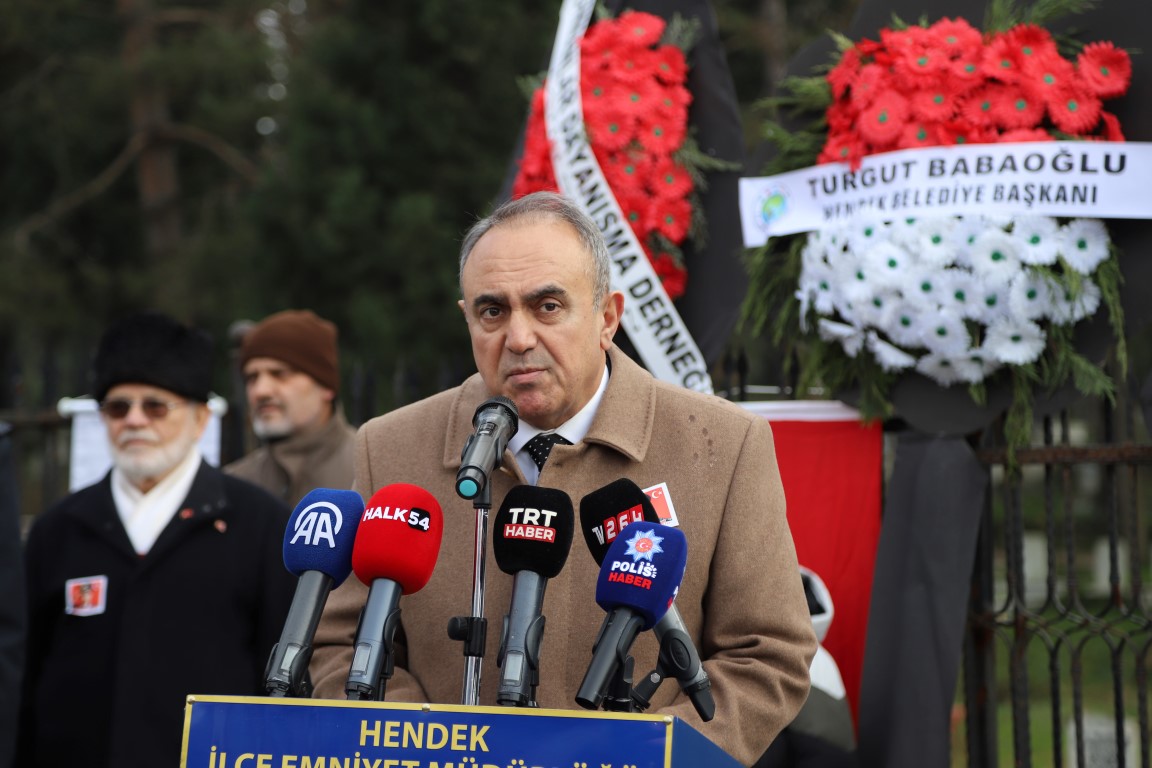 Şehit Gaffar Okkan'ın 23'inci ölüm yıl dönümünde Mezarı Başında Dualarla Anıldı ( İŞTE O ANLARA AİT KARELER )