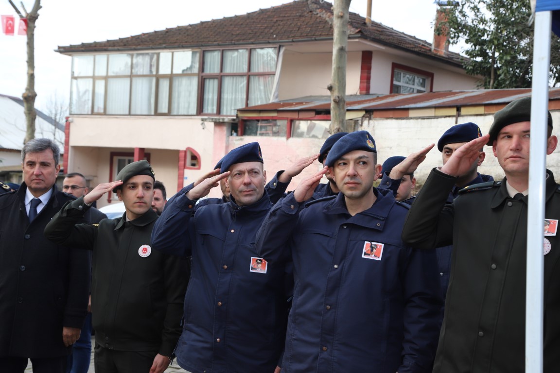 Şehit Gaffar Okkan'ın 23'inci ölüm yıl dönümünde Mezarı Başında Dualarla Anıldı ( İŞTE O ANLARA AİT KARELER )
