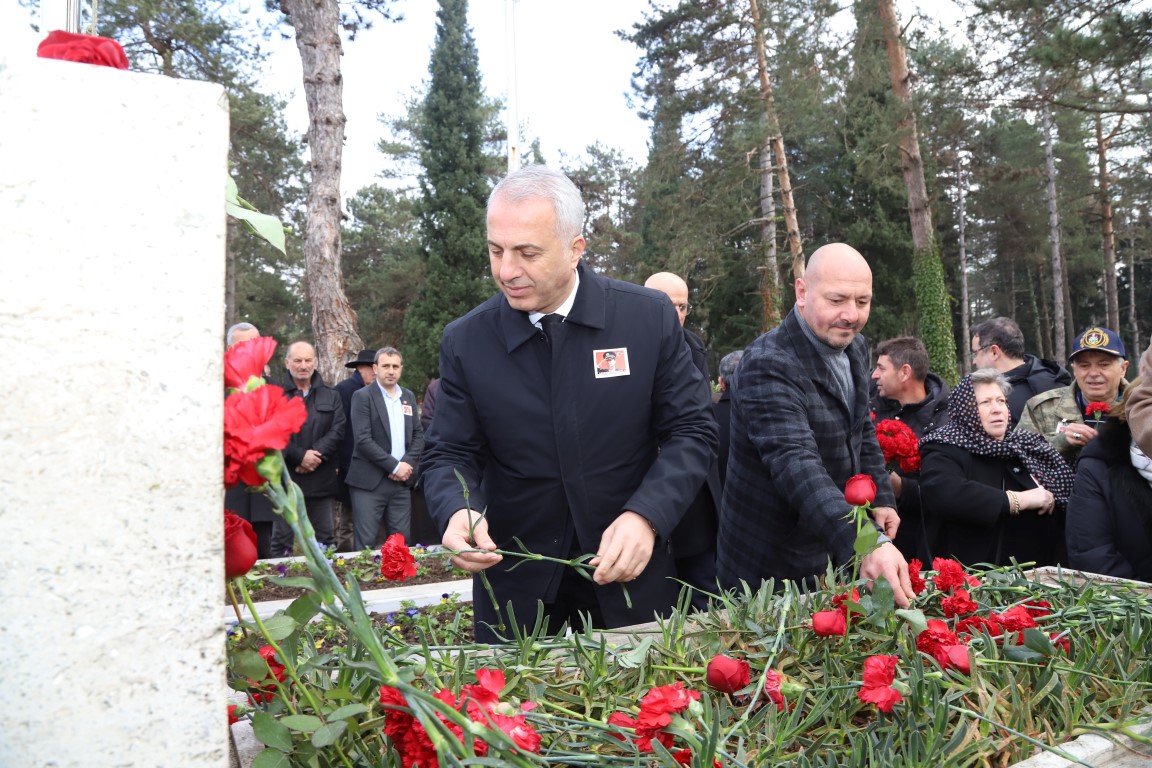 Şehit Gaffar Okkan'ın 23'inci ölüm yıl dönümünde Mezarı Başında Dualarla Anıldı ( İŞTE O ANLARA AİT KARELER )