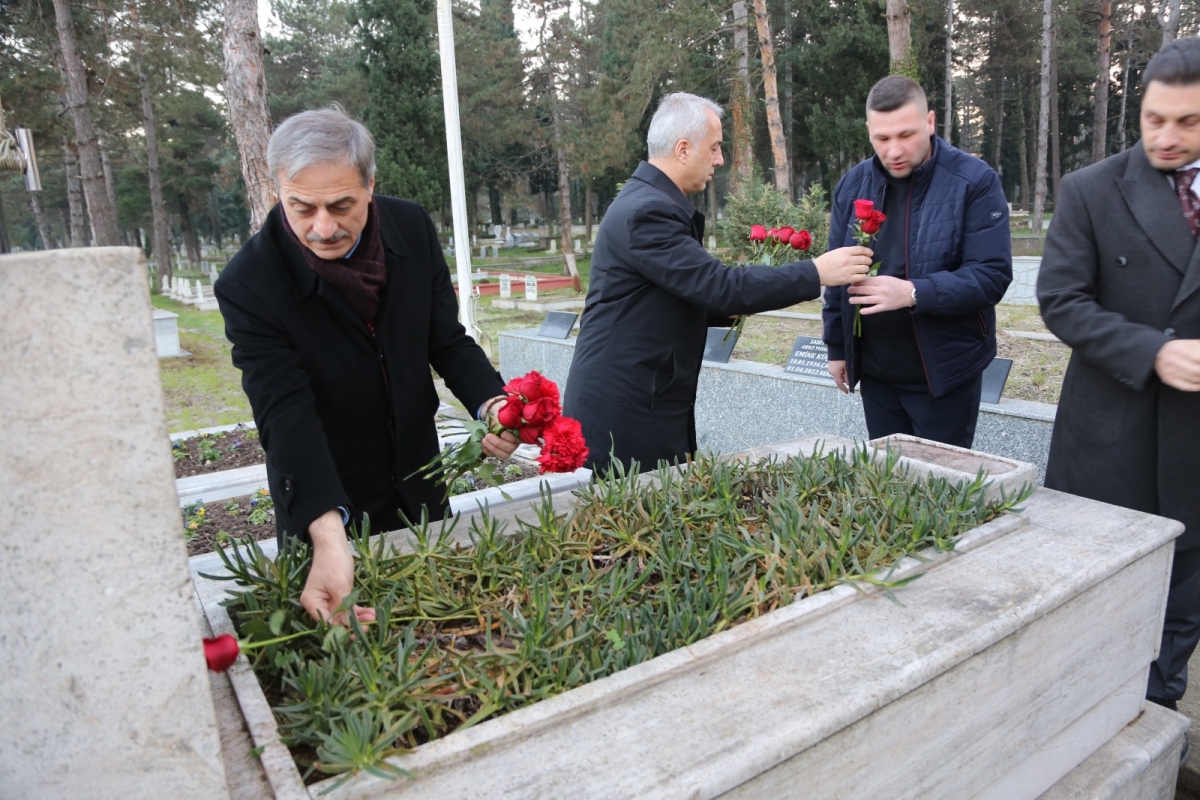 Şehit Gaffar Okkan'ın 23'inci ölüm yıl dönümünde Mezarı Başında Dualarla Anıldı ( İŞTE O ANLARA AİT KARELER )