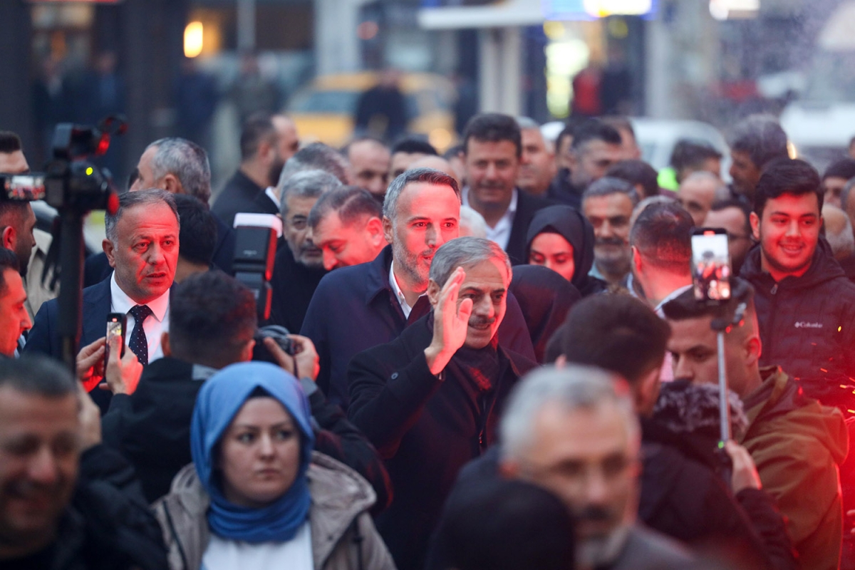 Başkan Adayı Alemdar’a Akyazı’da Muhteşem karşılama “Akyazı 31 Mart’ta yine en güçlü desteği sunacak” İŞTE O KARELER