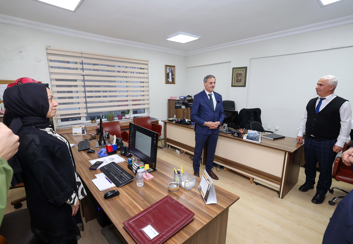 Başkan Adayı Alemdar’a Akyazı’da Muhteşem karşılama “Akyazı 31 Mart’ta yine en güçlü desteği sunacak” İŞTE O KARELER