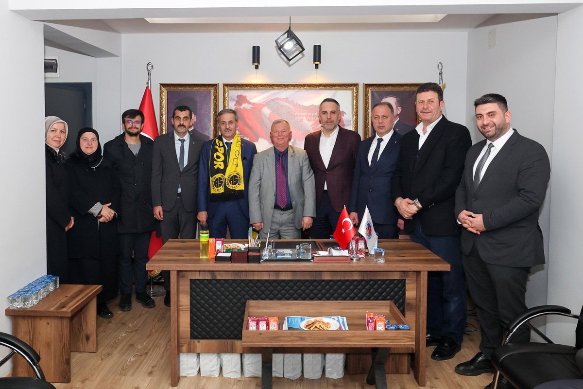 Başkan Adayı Alemdar’a Akyazı’da Muhteşem karşılama “Akyazı 31 Mart’ta yine en güçlü desteği sunacak” İŞTE O KARELER