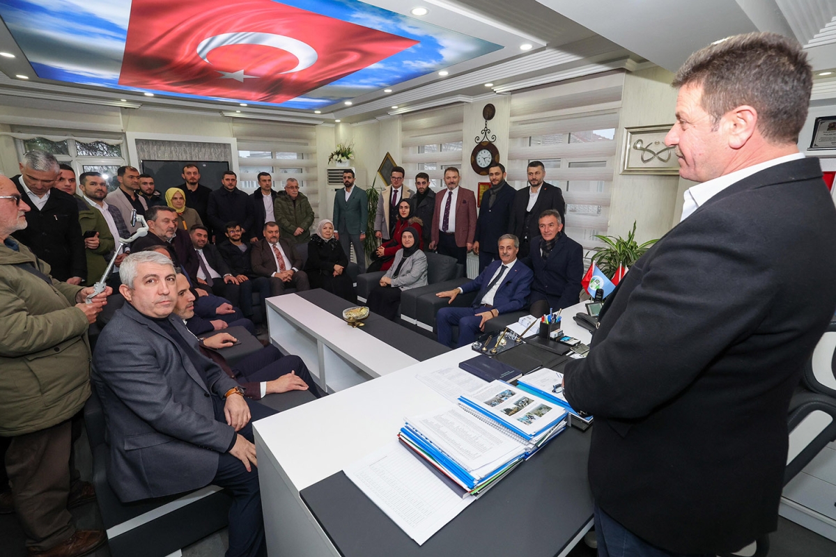 Başkan Adayı Alemdar’a Akyazı’da Muhteşem karşılama “Akyazı 31 Mart’ta yine en güçlü desteği sunacak” İŞTE O KARELER