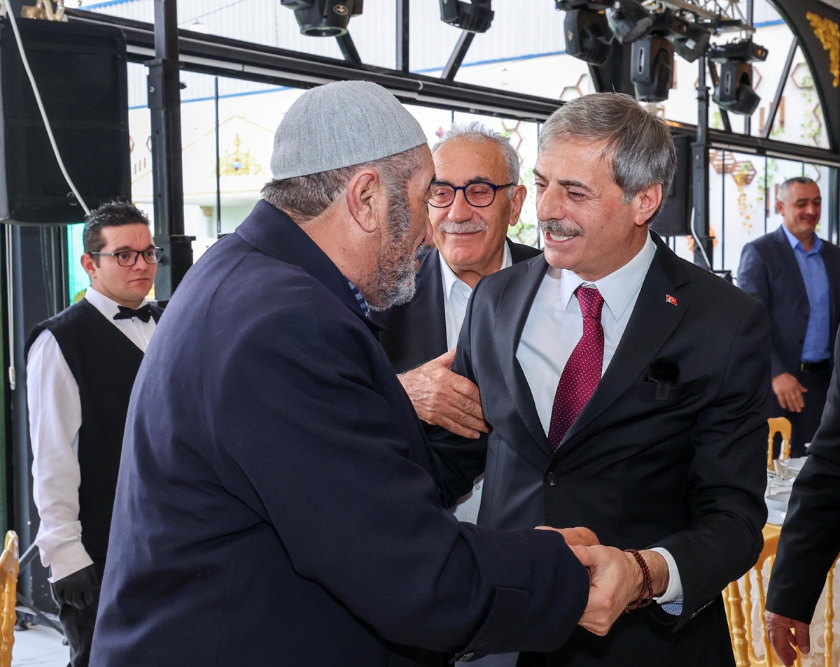 Belediye Başkan Adayı Yusuf Alemdar “Sakarya’nın kültürel zenginliği ülkemize örnektir” GÜNÜN KARELERİ