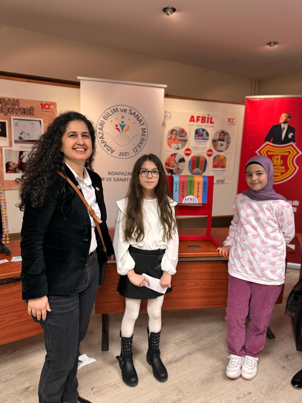 ULUSLARARASI PROJEDE ADAPAZARI’NDAN 3 TÜRKİYE DERECESİ