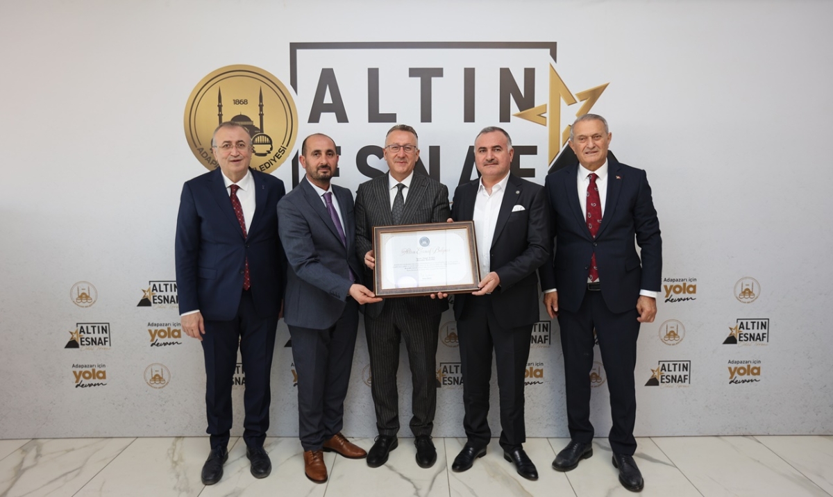 ALTIN ESNAFLAR SAKARYA ADAPAZARI'NDA BELGELERİNİ ALDI