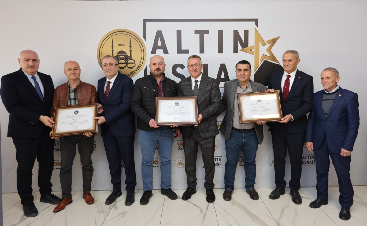 ALTIN ESNAFLAR SAKARYA ADAPAZARI'NDA BELGELERİNİ ALDI